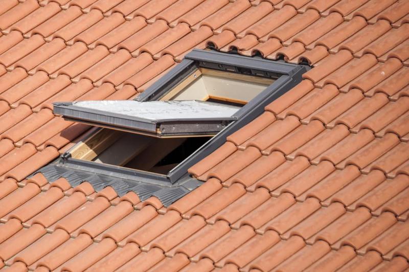 La verri&egrave;re de toit, une alternative lumineuse au Velux pr&egrave;s de Lille
